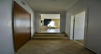 Bon & 4* סיליברי